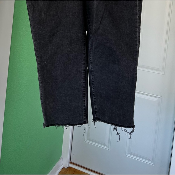 Madewell High Rise Slim Crop Boyfriend Jean - Picture 4 of 8
